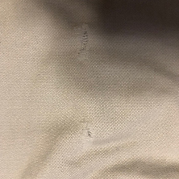 GAP - Ladies distressed 100% cotton casual pants. Size 10R. Very Good condition. - Picture 4 of 4